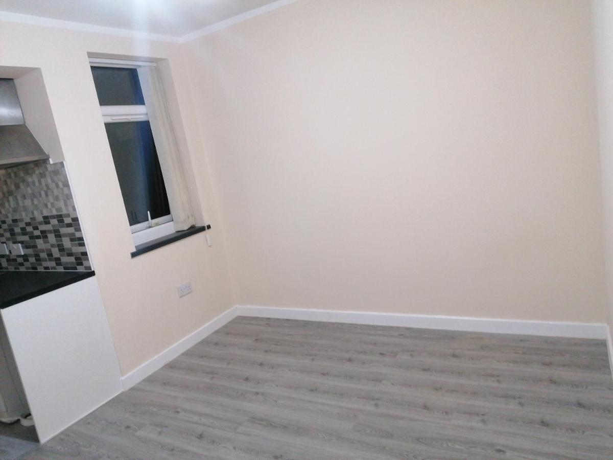 Self-Contained Studio Flat Bathrooms Kitchens Upgrade Locations To City Centre 15 Minutes Walking Distance Nottingham Universities Queen Hospitals City Hospitals Zewnętrze zdjęcie