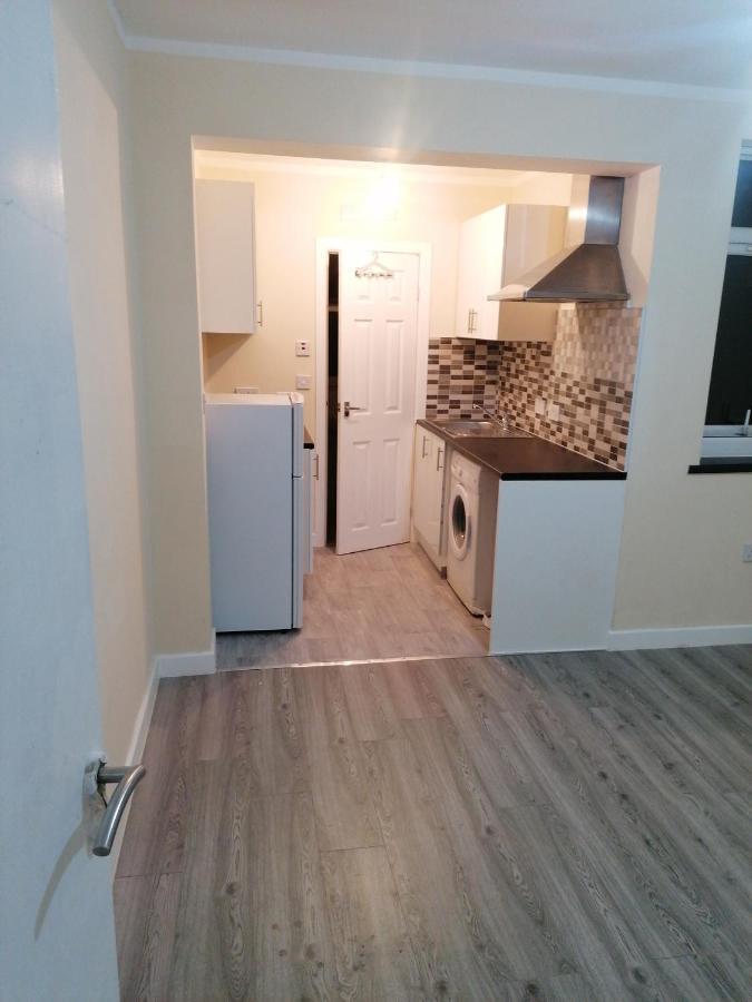Self-Contained Studio Flat Bathrooms Kitchens Upgrade Locations To City Centre 15 Minutes Walking Distance Nottingham Universities Queen Hospitals City Hospitals Zewnętrze zdjęcie