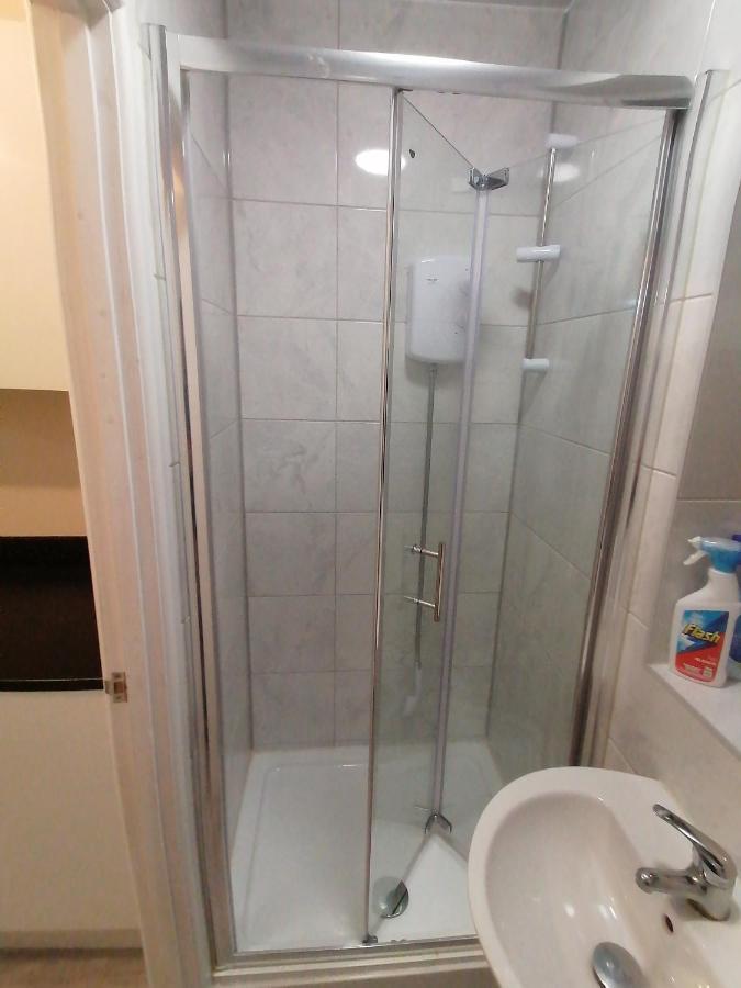 Self-Contained Studio Flat Bathrooms Kitchens Upgrade Locations To City Centre 15 Minutes Walking Distance Nottingham Universities Queen Hospitals City Hospitals Zewnętrze zdjęcie