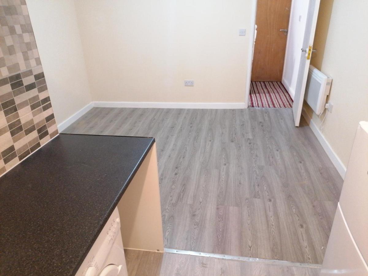 Self-Contained Studio Flat Bathrooms Kitchens Upgrade Locations To City Centre 15 Minutes Walking Distance Nottingham Universities Queen Hospitals City Hospitals Zewnętrze zdjęcie